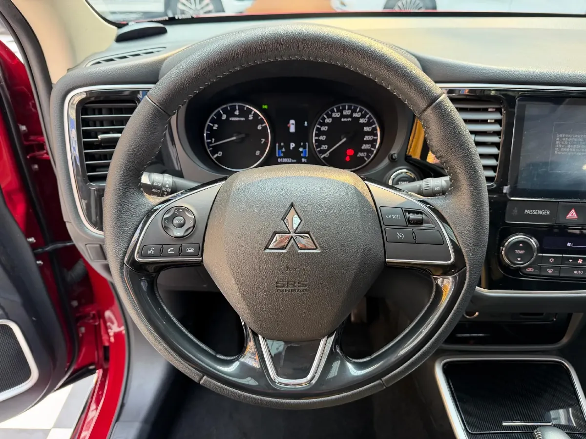 2021 Mitsubishi Outlander 2.0L 166HP L4 CVT,autocango,china used car exporter,china ev exporter,chinese used car exporter,chinese used ev exporter