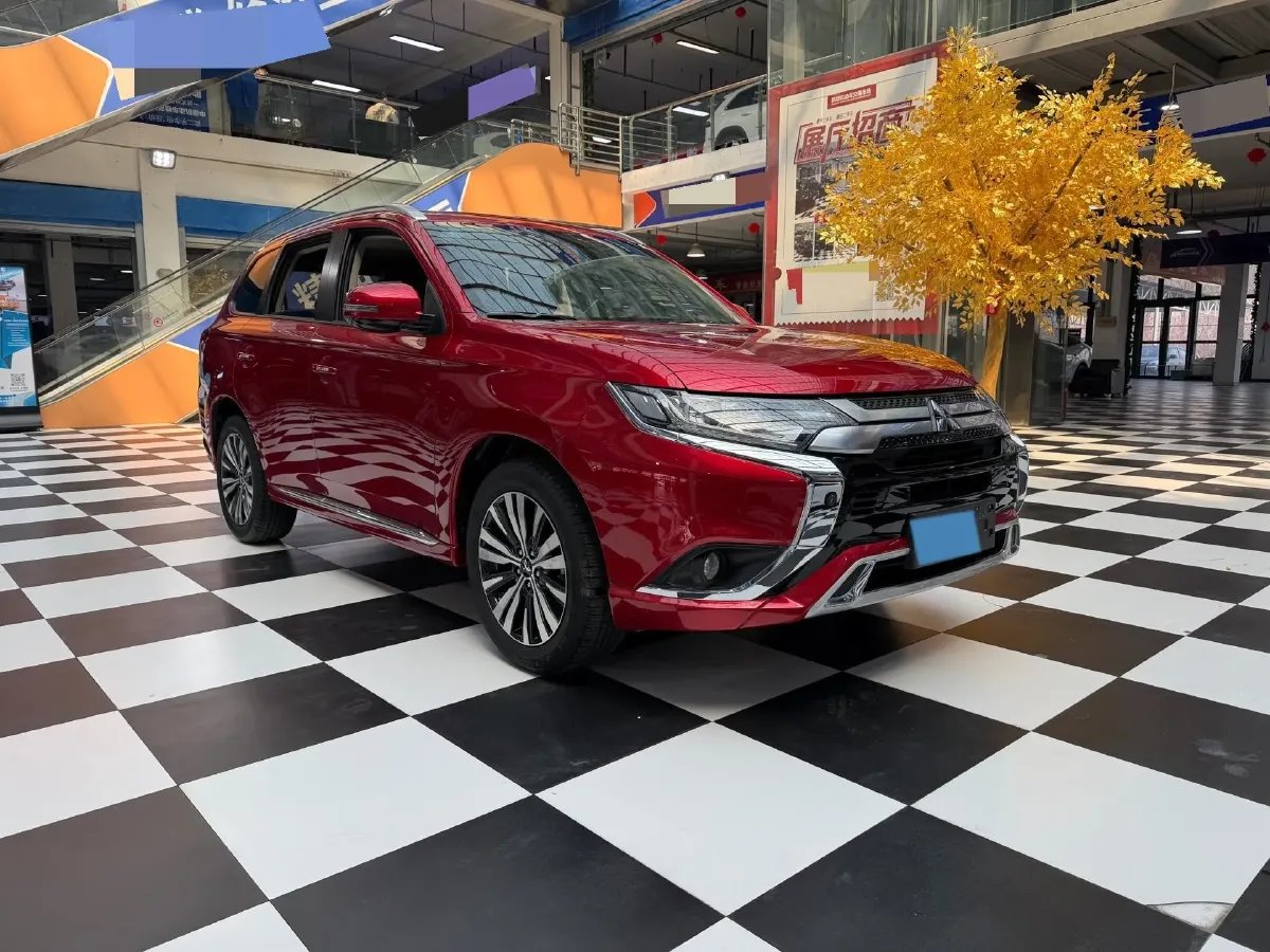 2021 Mitsubishi Outlander 2.0L 166HP L4 CVT,autocango,china used car exporter,china ev exporter,chinese used car exporter,chinese used ev exporter