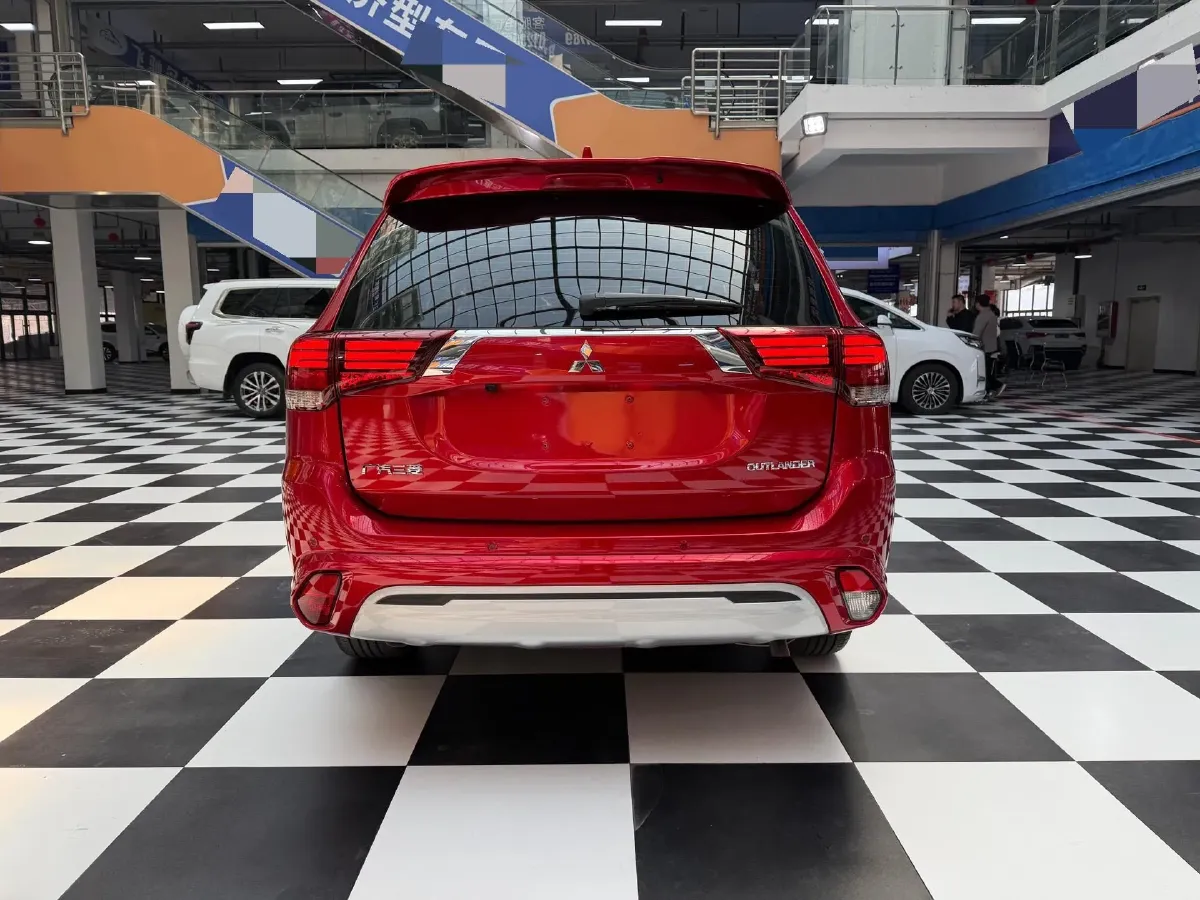 2021 Mitsubishi Outlander 2.0L 166HP L4 CVT,autocango,china used car exporter,china ev exporter,chinese used car exporter,chinese used ev exporter