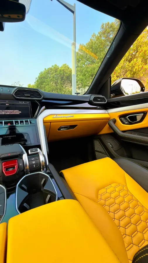 2021 Lamborghini Urus 4.0T 641HP V8 8AT,autocango,china used car exporter,china ev exporter,chinese used car exporter,chinese used ev exporter