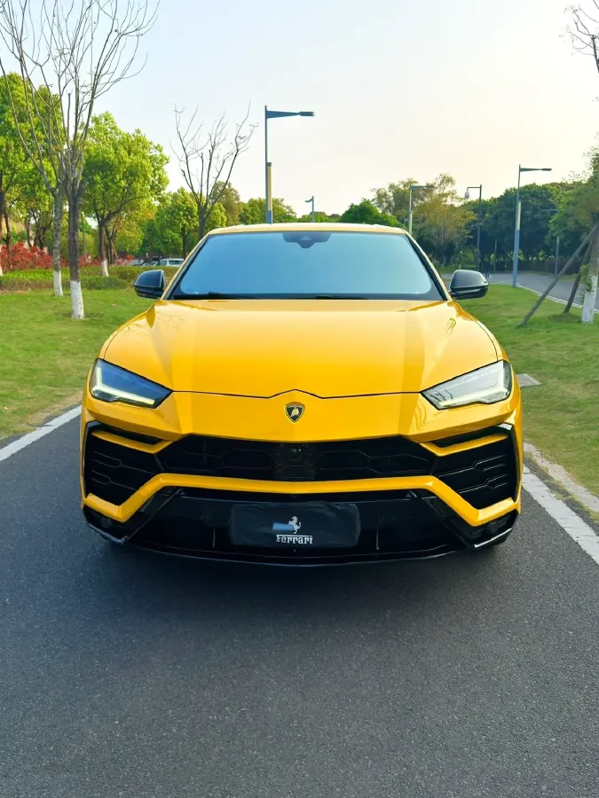2021 Lamborghini Urus 4.0T 641HP V8 8AT,autocango,china used car exporter,china ev exporter,chinese used car exporter,chinese used ev exporter
