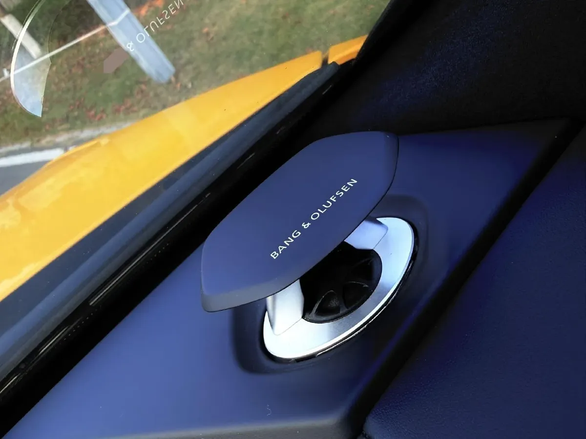 2021 Lamborghini Urus 4.0T 641HP V8 8AT,autocango,china used car exporter,china ev exporter,chinese used car exporter,chinese used ev exporter