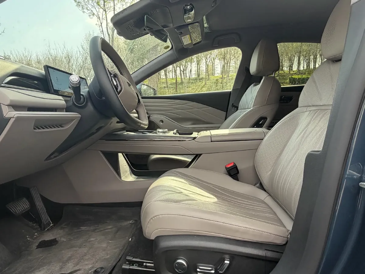 2025 Geely Galaxy Starshine 8 1.5T 163HP L4 3DHT PHEV 27.69KWH,autocango,china used car exporter,china ev exporter,chinese used car exporter,chinese used ev exporter