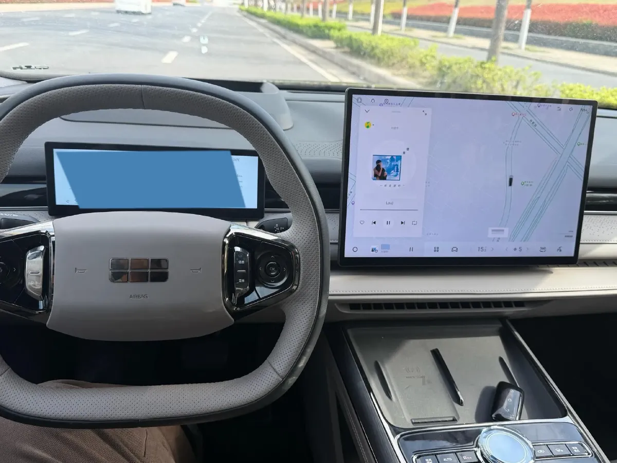 2025 Geely Galaxy Starshine 8 1.5T 163HP L4 3DHT PHEV 27.69KWH,autocango,china used car exporter,china ev exporter,chinese used car exporter,chinese used ev exporter