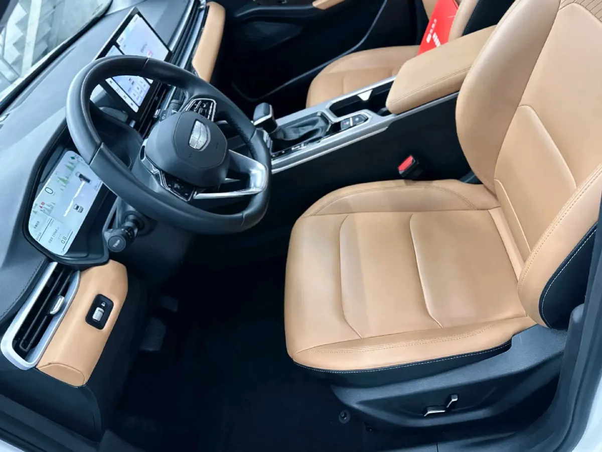 2025 Geely Emgrand 1.5L 127HP L4 CVT,autocango,china used car exporter,china ev exporter,chinese used car exporter,chinese used ev exporter