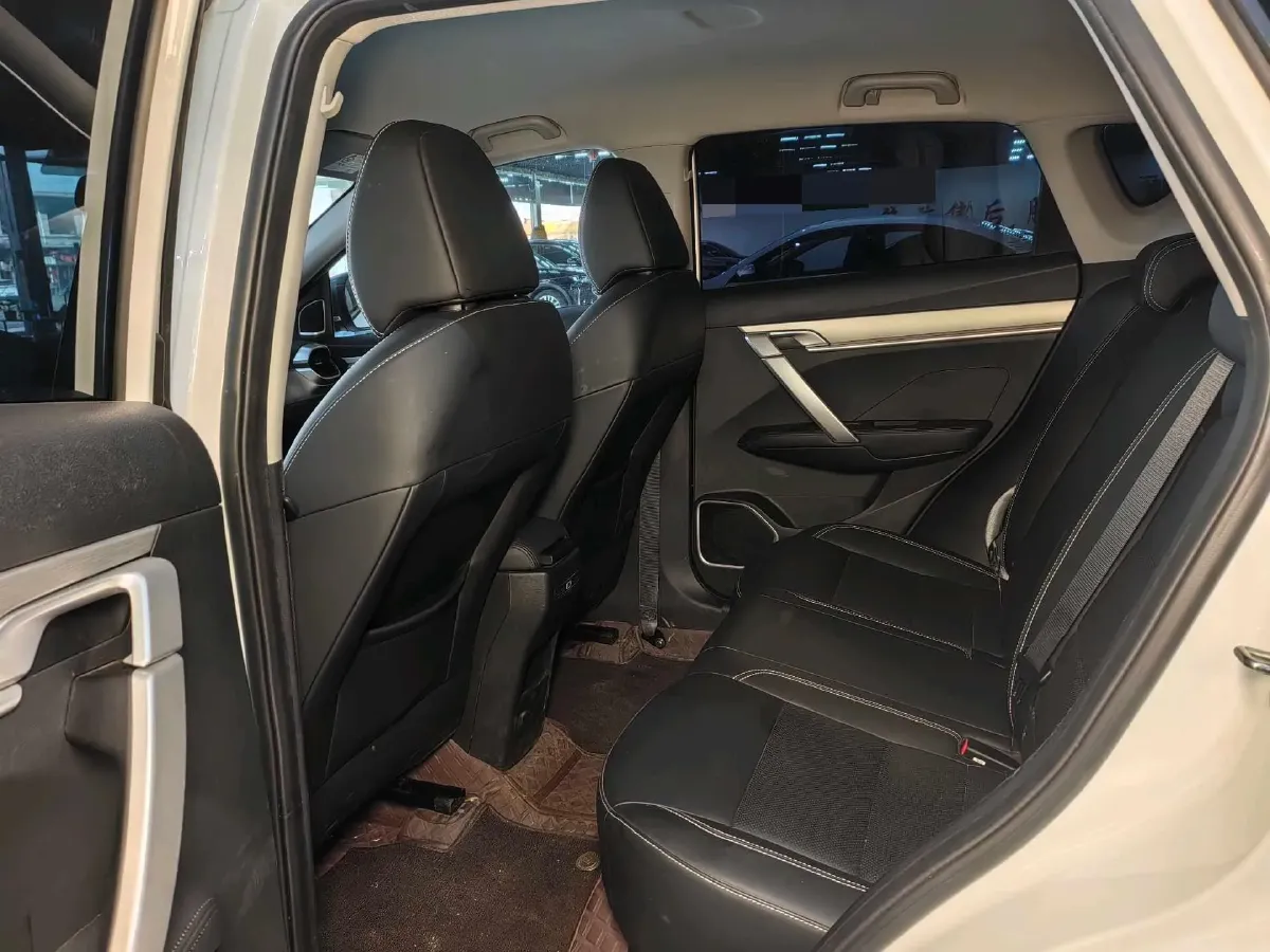 2025 Geely Coolray 1.5L 126HP L4 CVT,autocango,china used car exporter,china ev exporter,chinese used car exporter,chinese used ev exporter