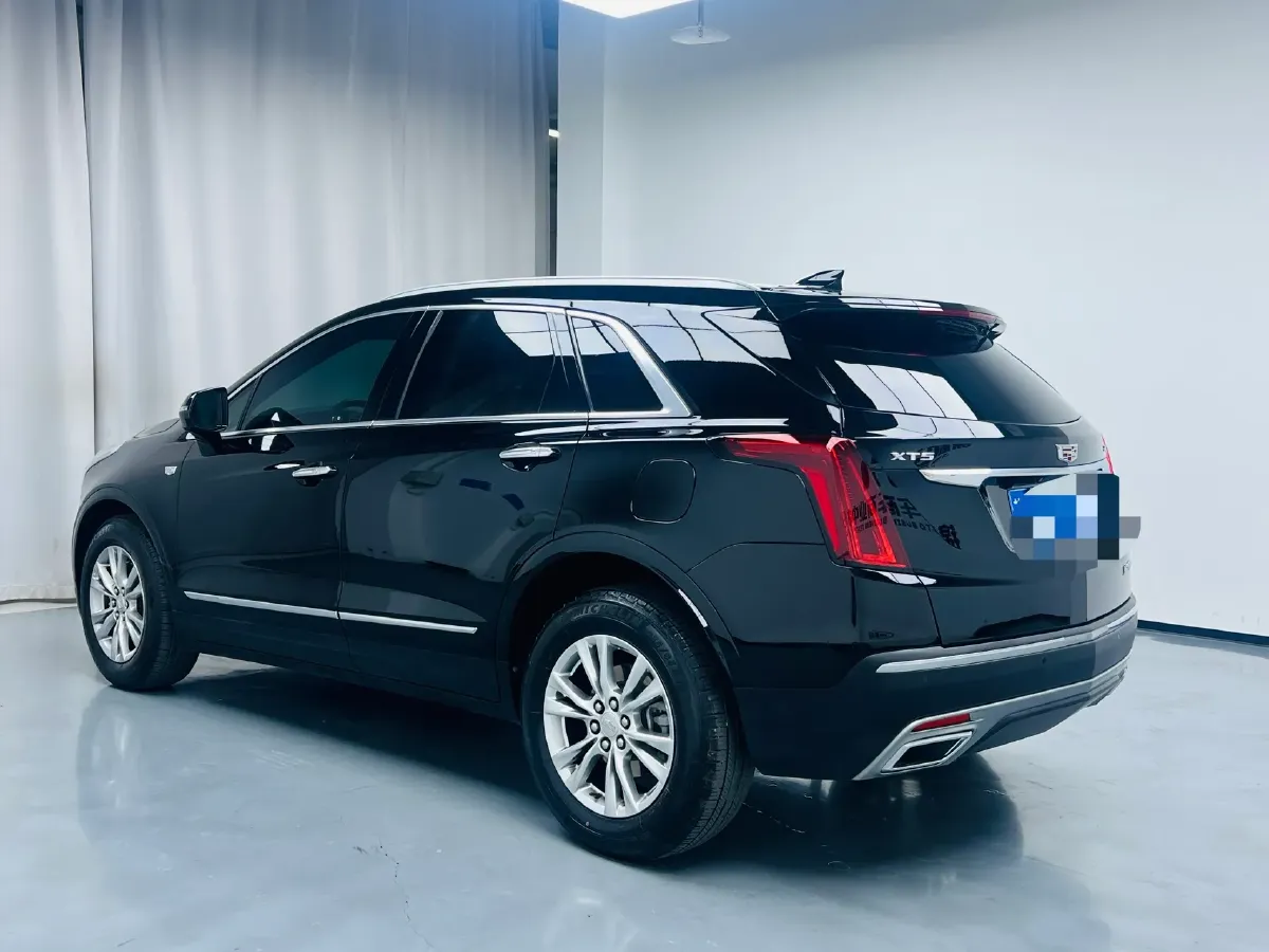 2023 Cadillac XT5 2.0T 237HP L4 9AT,autocango,china used car exporter,china ev exporter,chinese used car exporter,chinese used ev exporter