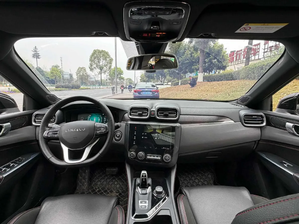 2018 Ford Focus 1.6L 125HP L4 6DCT,autocango,china used car exporter,china ev exporter,chinese used car exporter,chinese used ev exporter
