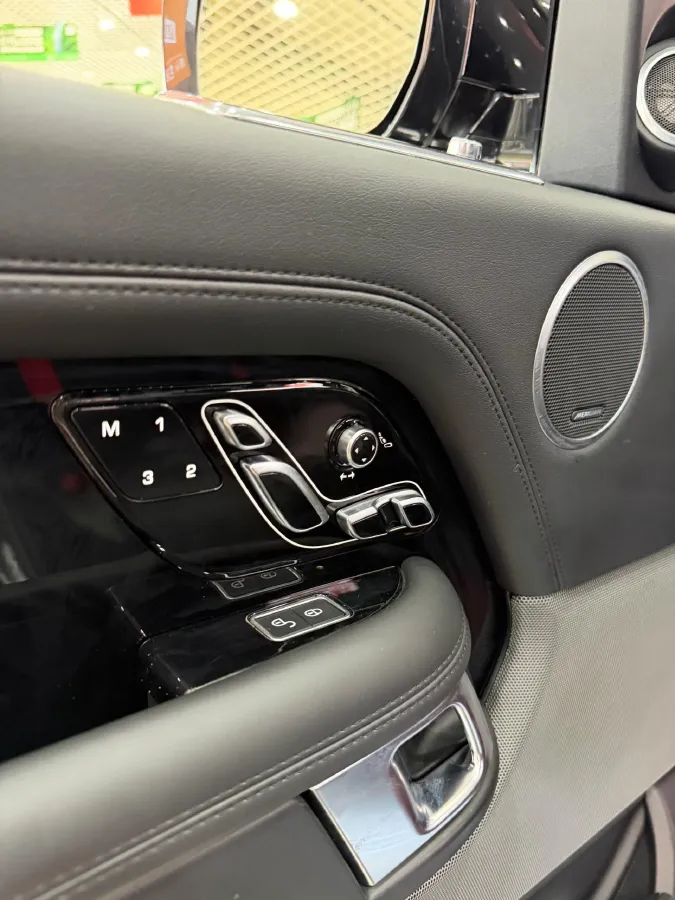 2018 Land Rover Range Rover Evoque 2.0T 241HP L4 9AT,autocango,china used car exporter,china ev exporter,chinese used car exporter,chinese used ev exporter