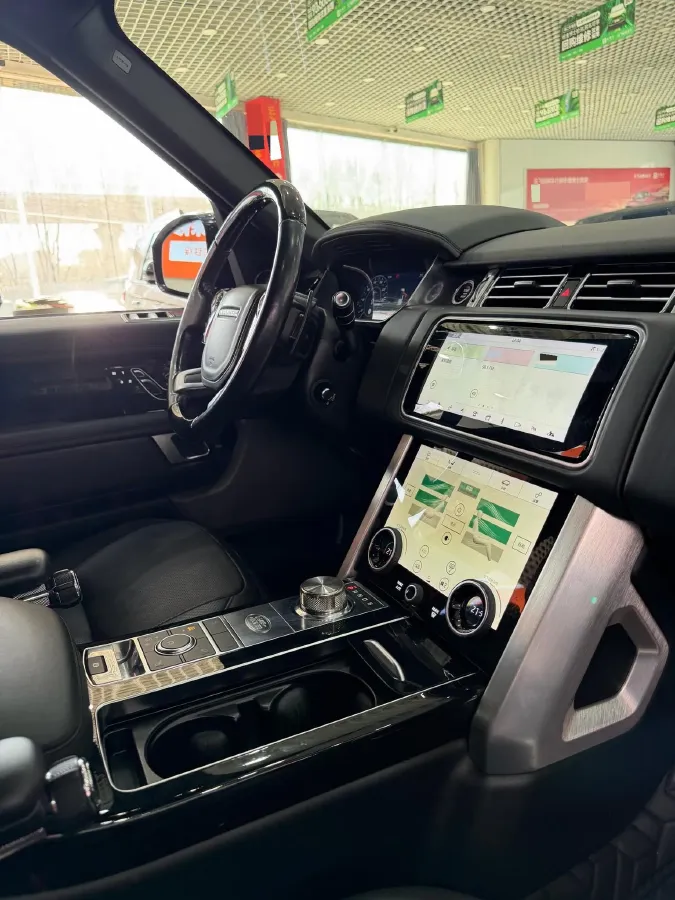 2018 Land Rover Range Rover Evoque 2.0T 241HP L4 9AT,autocango,china used car exporter,china ev exporter,chinese used car exporter,chinese used ev exporter