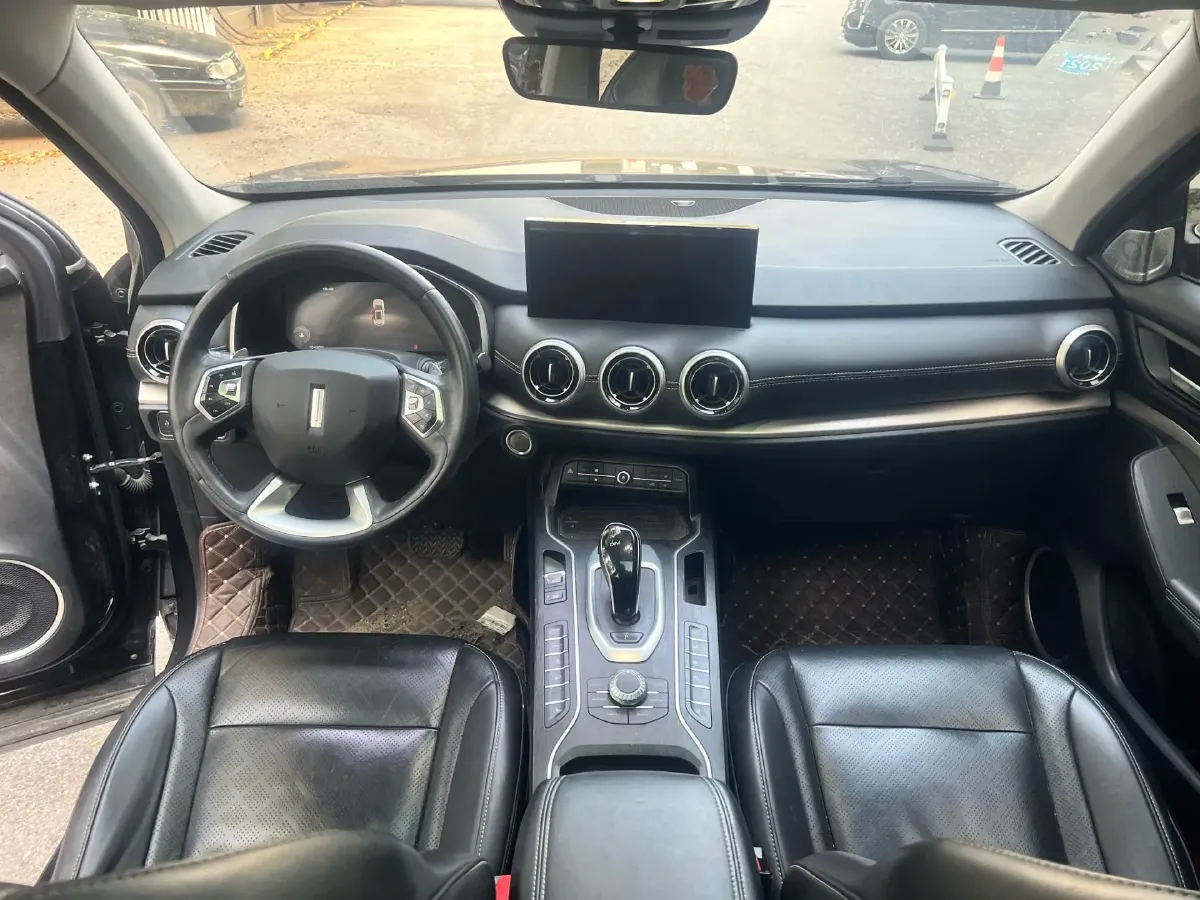 2021 WEY VV6 2.0T 227HP L4 7DCT,autocango,china used car exporter,china ev exporter,chinese used car exporter,chinese used ev exporter