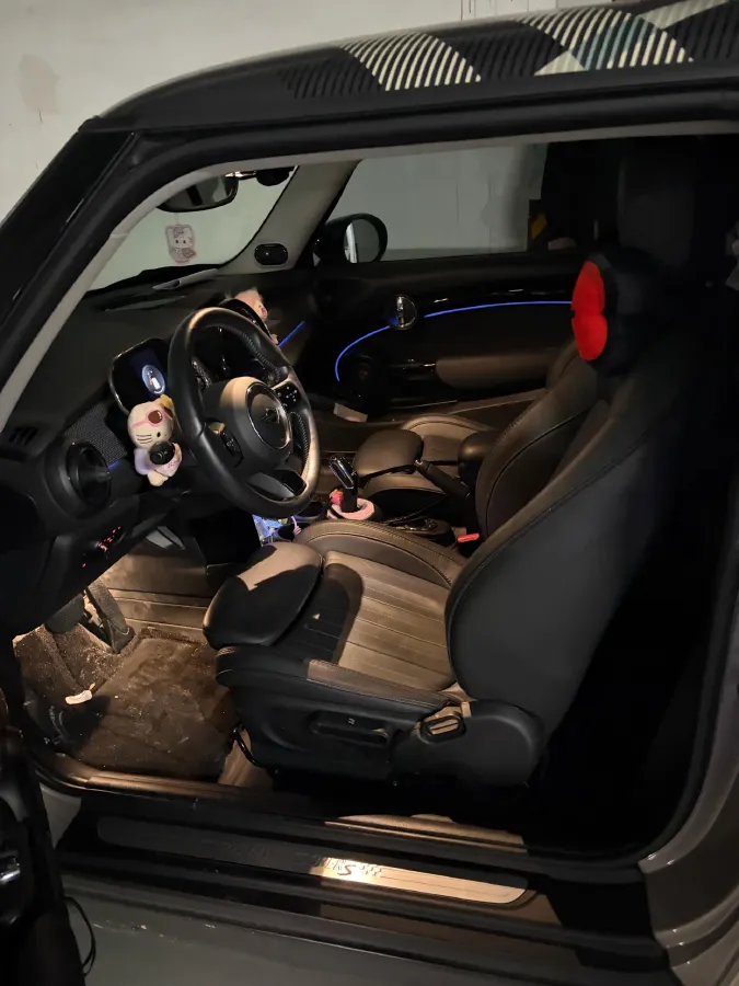 2022 MINI MINI 2.0T 192HP L4 7DCT,autocango,china used car exporter,china ev exporter,chinese used car exporter,chinese used ev exporter