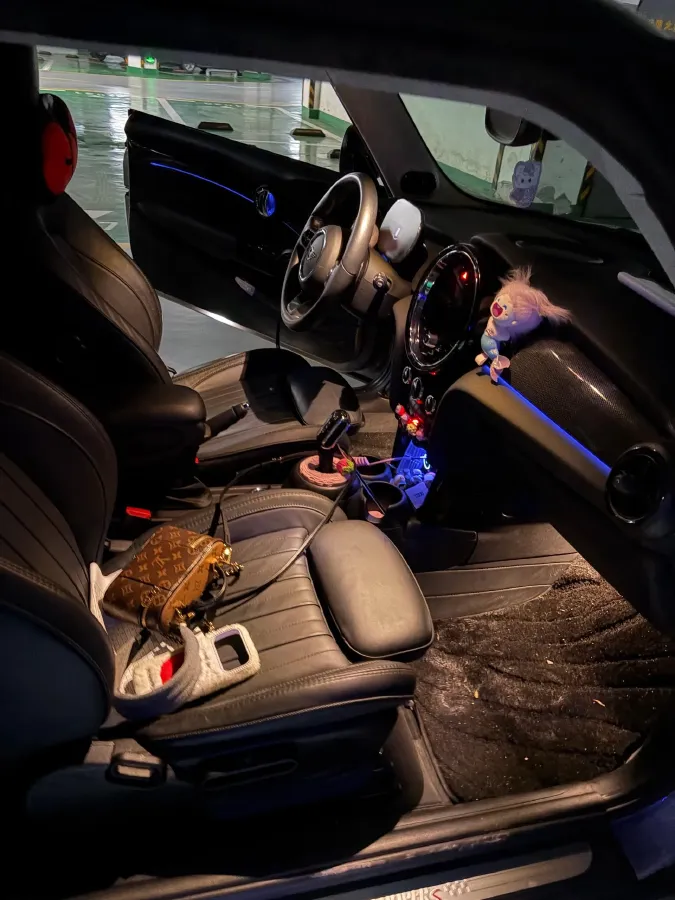 2022 MINI MINI 2.0T 192HP L4 7DCT,autocango,china used car exporter,china ev exporter,chinese used car exporter,chinese used ev exporter