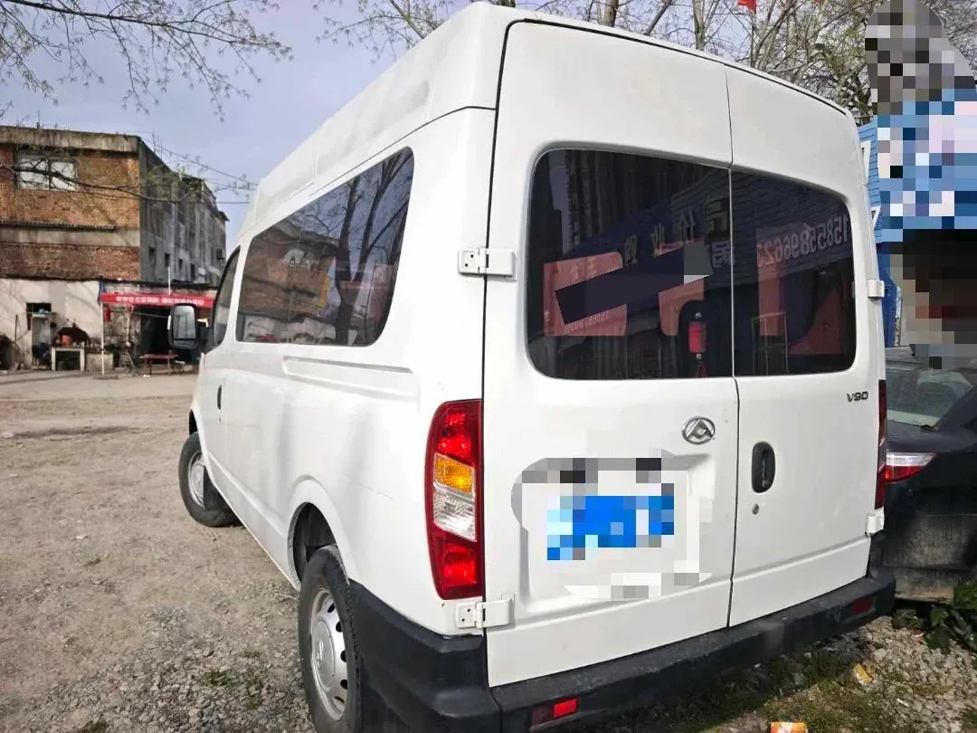 2020 MAXUS XinTu V80 2.5T 136HP L4 6MT,autocango,china used car exporter,china ev exporter,chinese used car exporter,chinese used ev exporter