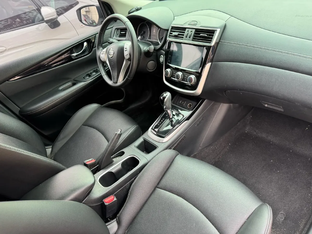 2021 Nissan Tiida 1.6L 122HP L4 CVT,autocango,china used car exporter,china ev exporter,chinese used car exporter,chinese used ev exporter