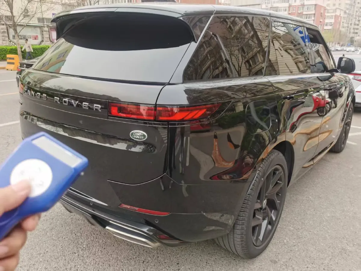 2024 Land Rover Range Rover Sport 3.0T 400HP L6 8AT,autocango,china used car exporter,china ev exporter,chinese used car exporter,chinese used ev exporter