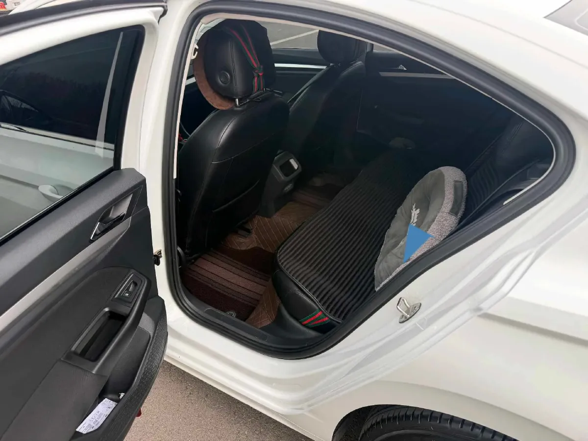 2021 Volkswagen Bora 1.5L 113HP L4 6AT,autocango,china used car exporter,china ev exporter,chinese used car exporter,chinese used ev exporter