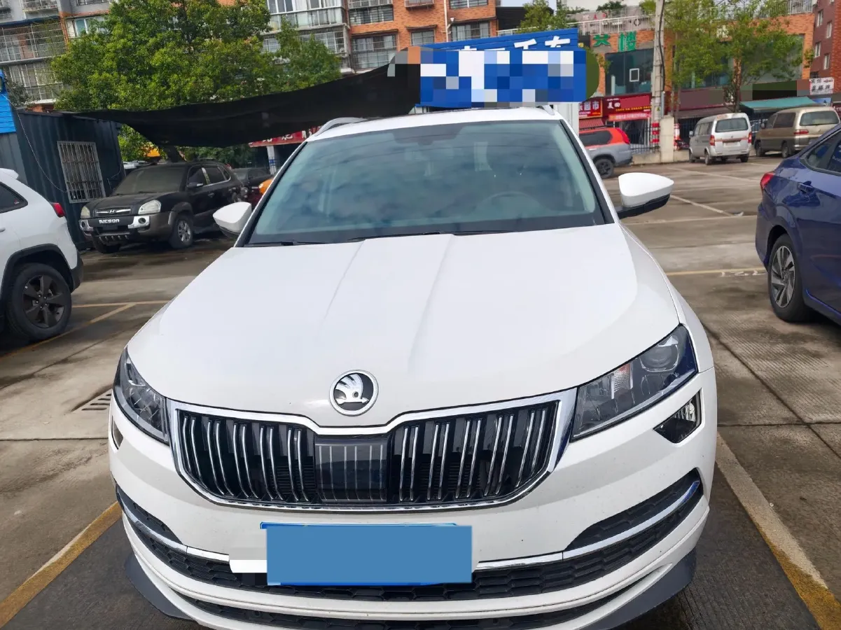 2022 Skoda Karoq 1.4T 150HP L4 7DCT,autocango,china used car exporter,china ev exporter,chinese used car exporter,chinese used ev exporter