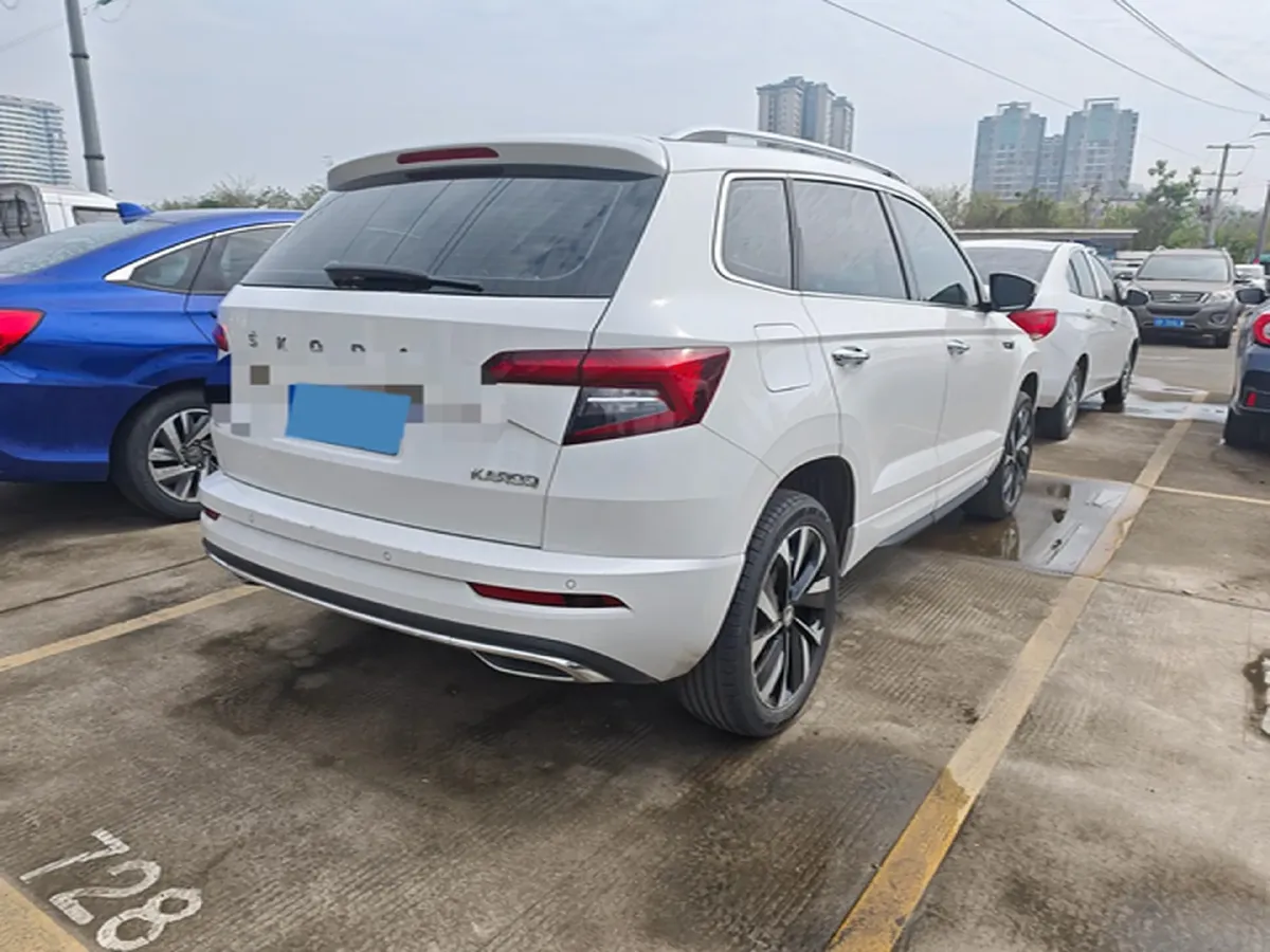 2022 Skoda Karoq 1.4T 150HP L4 7DCT,autocango,china used car exporter,china ev exporter,chinese used car exporter,chinese used ev exporter