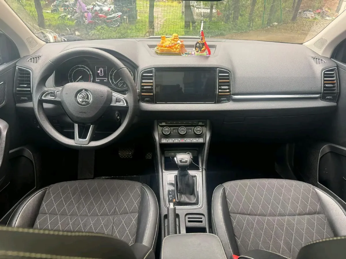2019 Skoda Karoq 1.4T 150HP L4 7DCT,autocango,china used car exporter,china ev exporter,chinese used car exporter,chinese used ev exporter