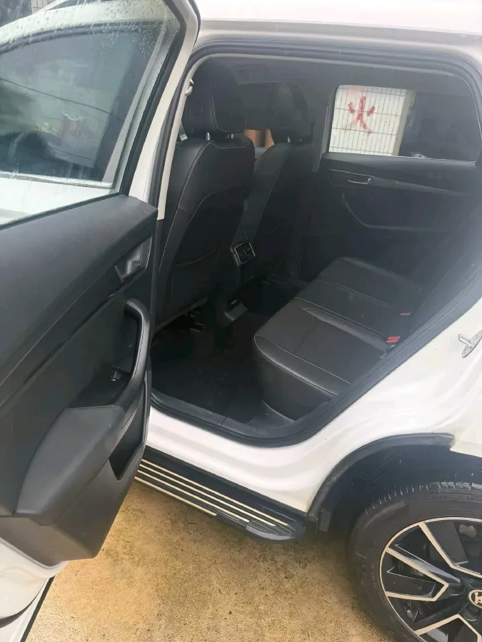 2019 Skoda Karoq 1.4T 150HP L4 7DCT,autocango,china used car exporter,china ev exporter,chinese used car exporter,chinese used ev exporter
