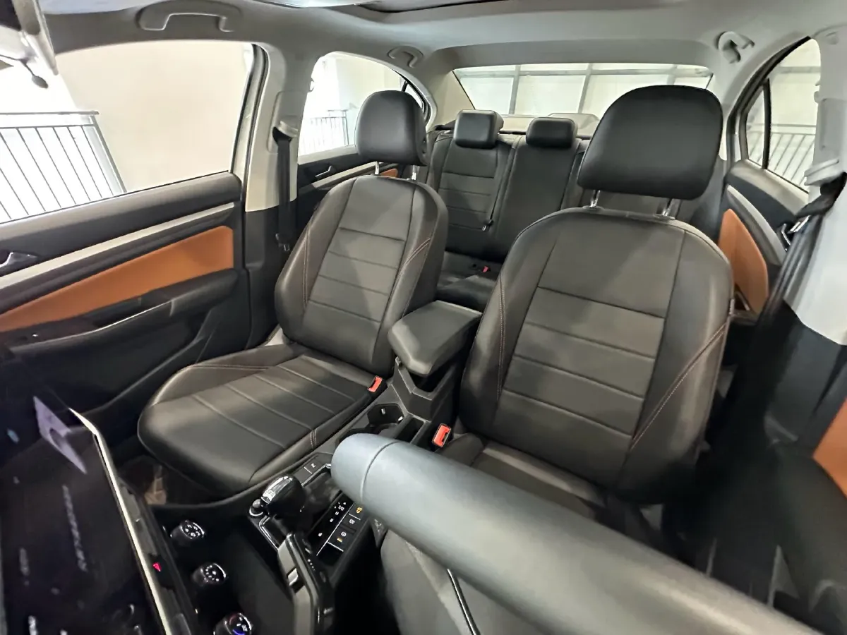 2024 Volkswagen Bora 1.2T 116HP L4 7DCT,autocango,china used car exporter,china ev exporter,chinese used car exporter,chinese used ev exporter