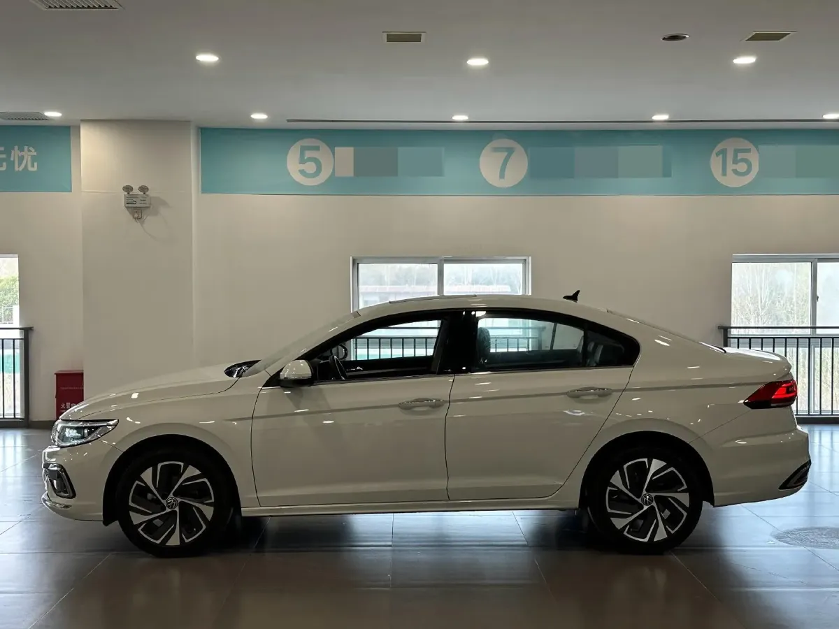 2024 Volkswagen Bora 1.2T 116HP L4 7DCT,autocango,china used car exporter,china ev exporter,chinese used car exporter,chinese used ev exporter