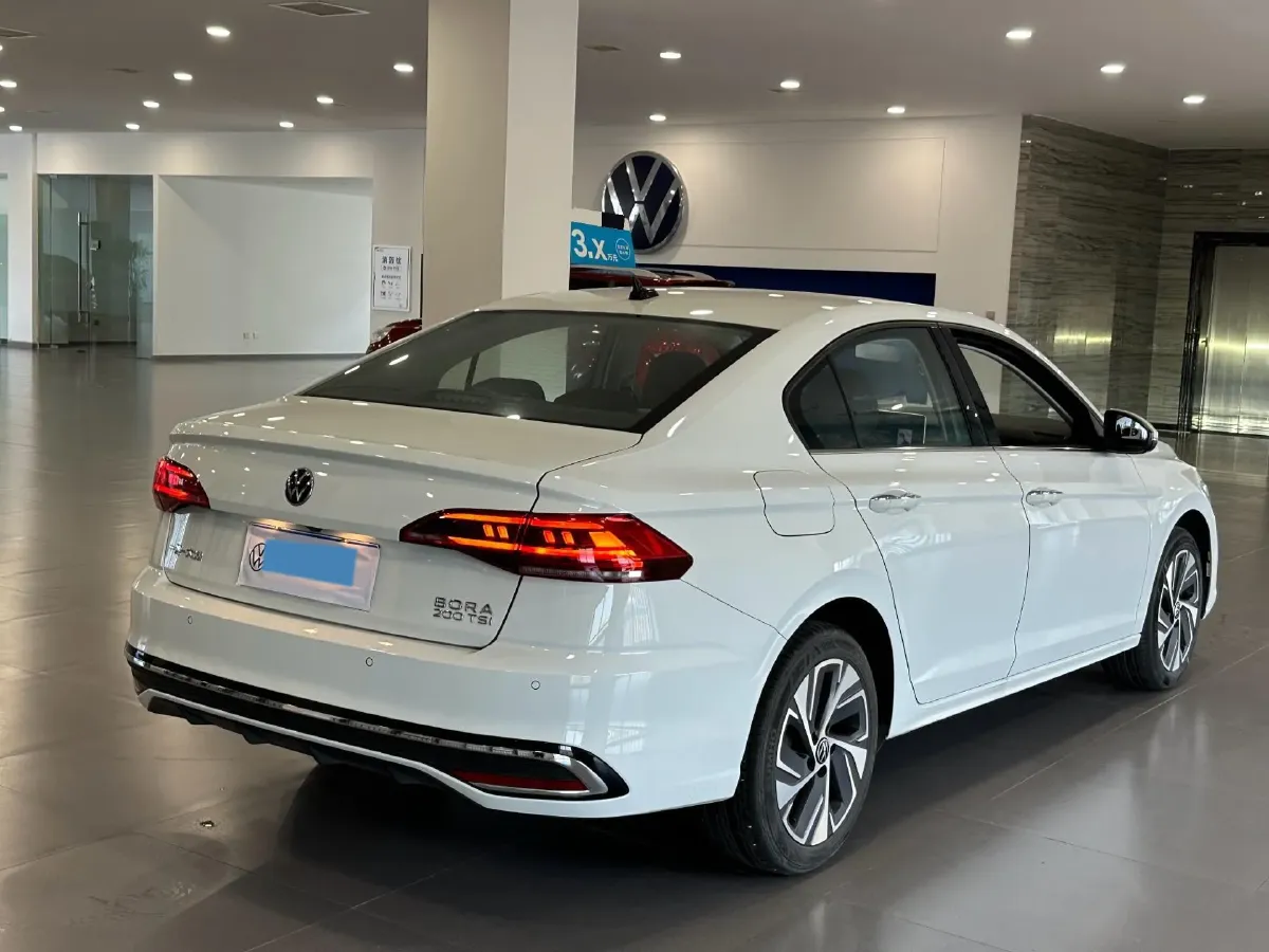 2024 Volkswagen Bora 1.2T 116HP L4 7DCT,autocango,china used car exporter,china ev exporter,chinese used car exporter,chinese used ev exporter