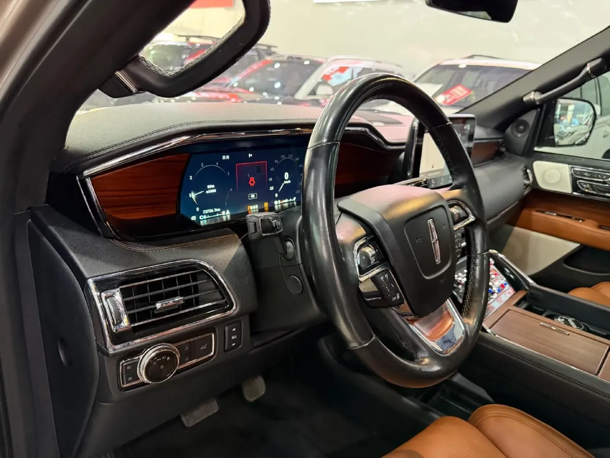 2019 Lincoln Navigator 3.5T 388HP V6 10AT,autocango,china used car exporter,china ev exporter,chinese used car exporter,chinese used ev exporter