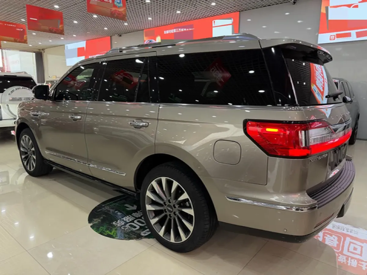 2019 Lincoln Navigator 3.5T 388HP V6 10AT,autocango,china used car exporter,china ev exporter,chinese used car exporter,chinese used ev exporter