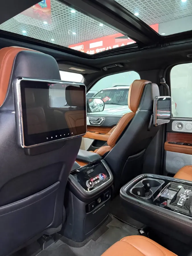 2019 Lincoln Navigator 3.5T 388HP V6 10AT,autocango,china used car exporter,china ev exporter,chinese used car exporter,chinese used ev exporter