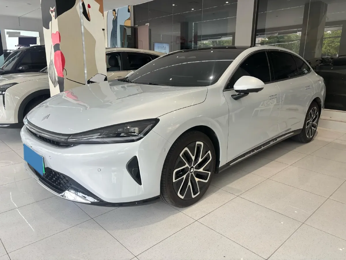 2025 BaoJun XiangJing 1.5T 143HP L4 1DHT PHEV,autocango,china used car exporter,china ev exporter,chinese used car exporter,chinese used ev exporter