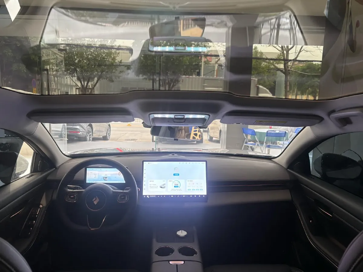 2025 BaoJun XiangJing 1.5T 143HP L4 1DHT PHEV,autocango,china used car exporter,china ev exporter,chinese used car exporter,chinese used ev exporter