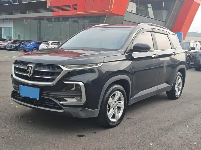 2018 BaoJun 530 1.5T 150HP L4 6MT,autocango,china used car exporter,china ev exporter,chinese used car exporter,chinese used ev exporter