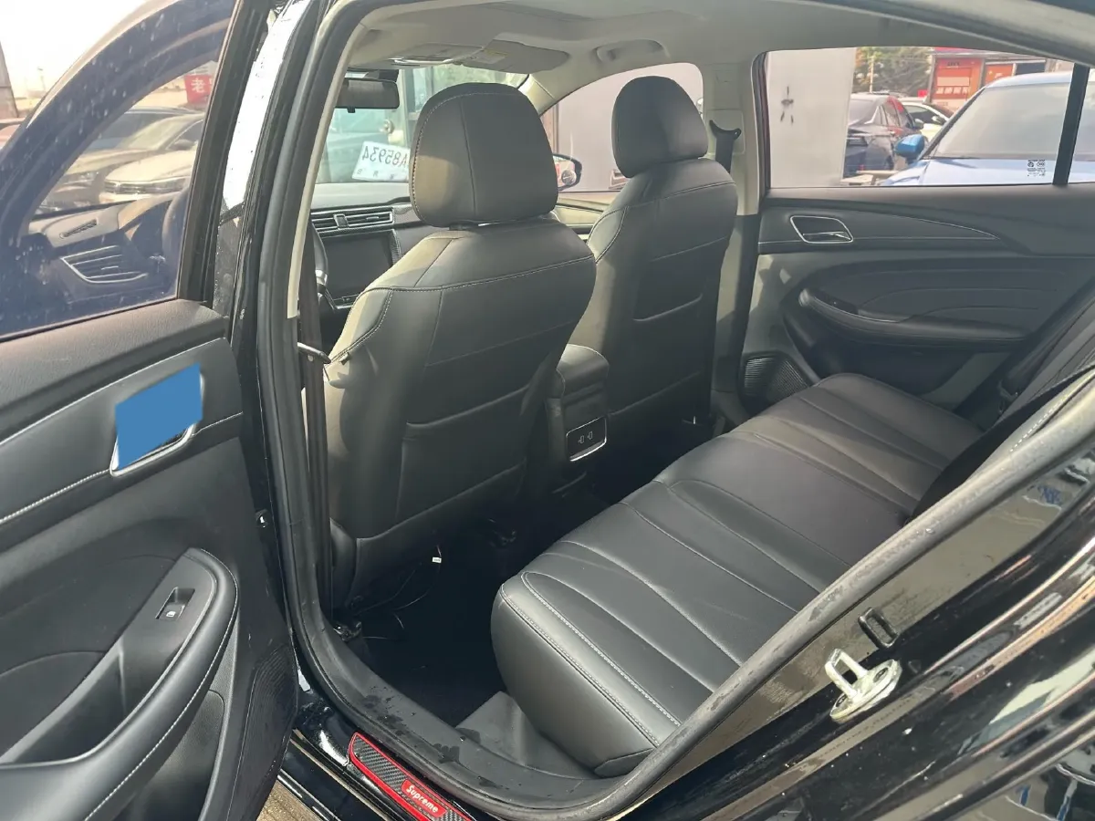 2019 Roewe i5 1.5L 120HP L4 CVT,autocango,china used car exporter,china ev exporter,chinese used car exporter,chinese used ev exporter