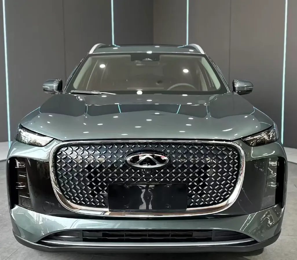 2025 Chery Tiggo 8 Plus 1.6T 197HP L4 7DCT,autocango,china used car exporter,china ev exporter,chinese used car exporter,chinese used ev exporter