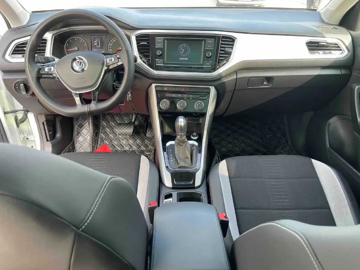 2020 Volkswagen T-Roc 1.4T 150HP L4 7DCT,autocango,china used car exporter,china ev exporter,chinese used car exporter,chinese used ev exporter