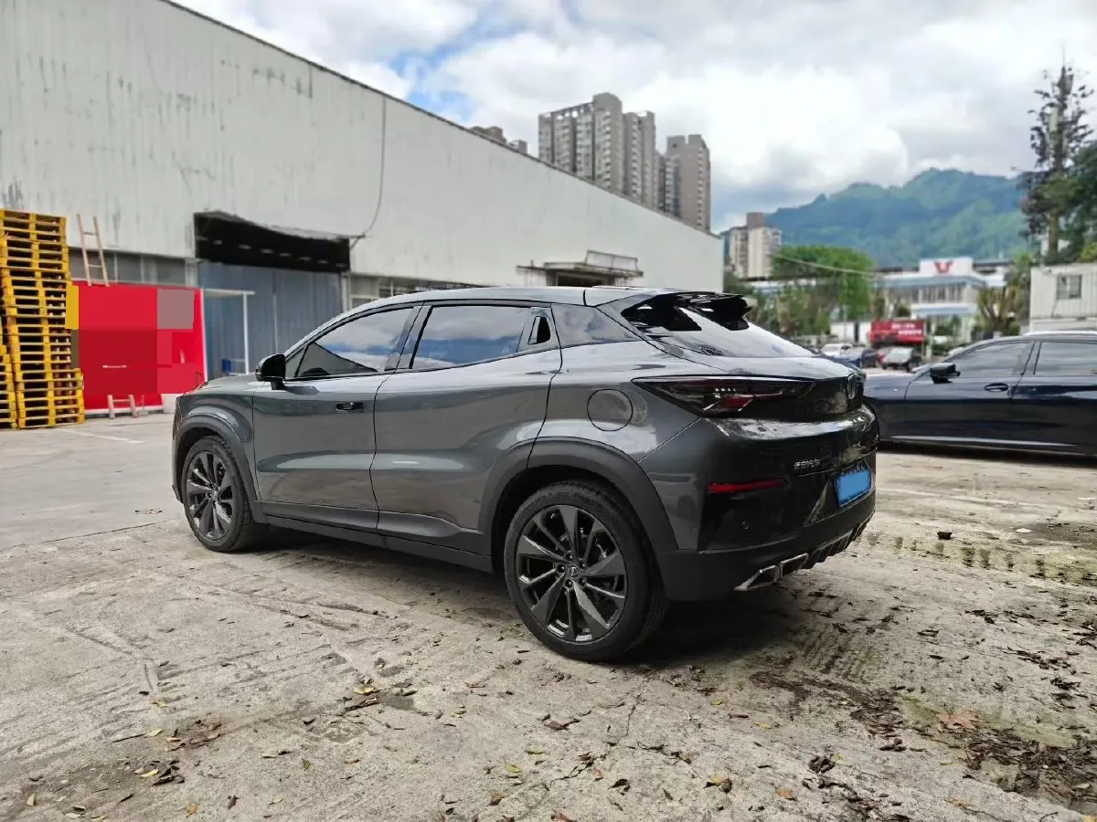 2020 ChangAn UNI-T 1.5T 180HP L4 7DCT,autocango,china used car exporter,china ev exporter,chinese used car exporter,chinese used ev exporter