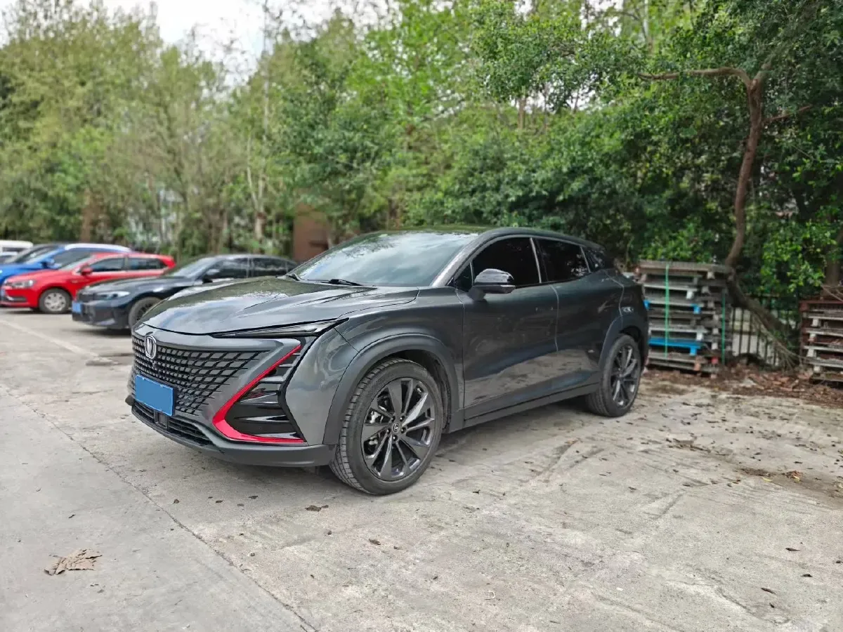 2020 ChangAn UNI-T 1.5T 180HP L4 7DCT,autocango,china used car exporter,china ev exporter,chinese used car exporter,chinese used ev exporter