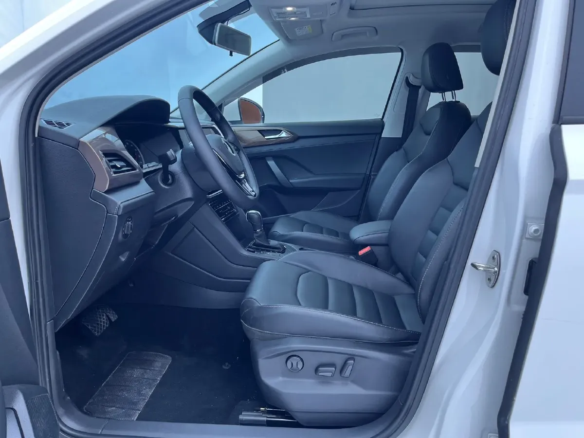 2021 Volkswagen Tharu 1.4T 150HP L4 7DCT,autocango,china used car exporter,china ev exporter,chinese used car exporter,chinese used ev exporter