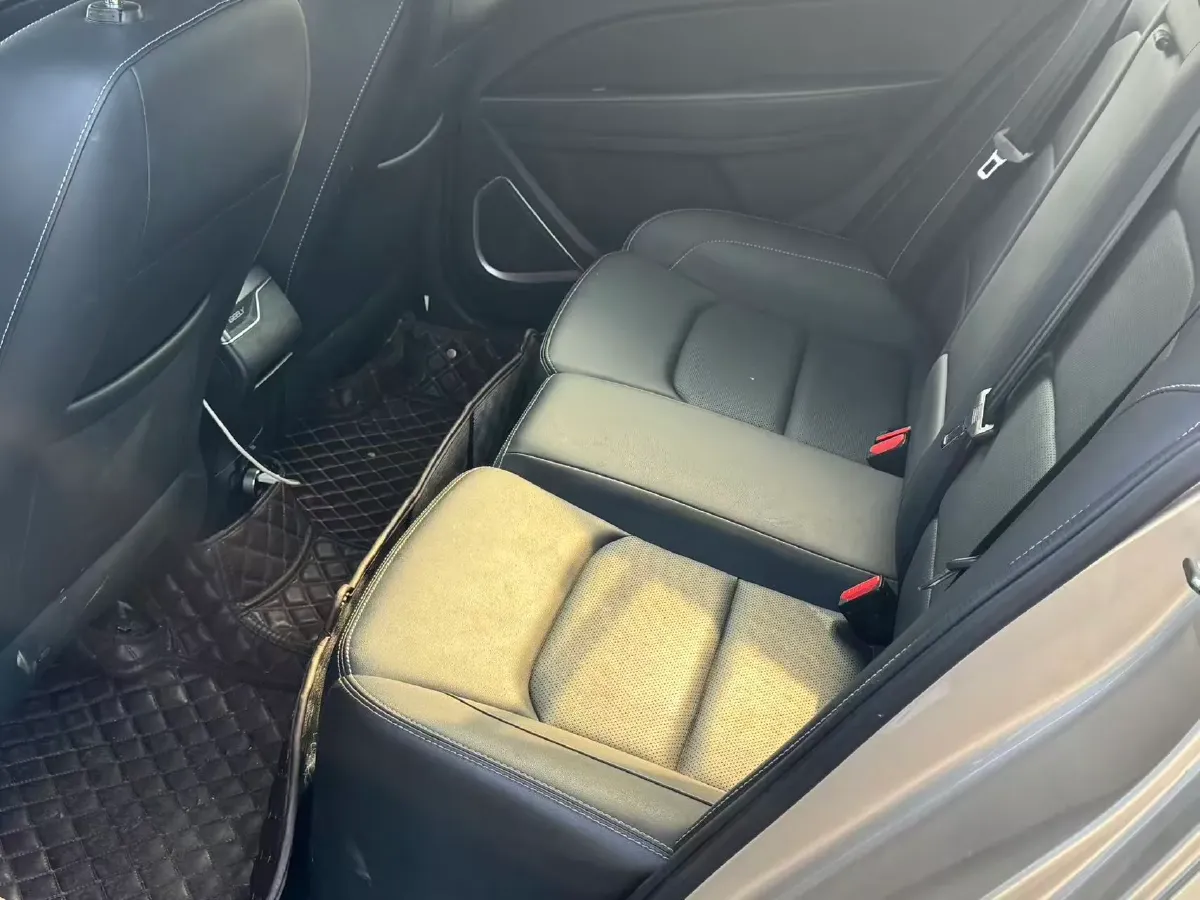 2018 Geely Emgrand 1.5L 109HP L4 5MT,autocango,china used car exporter,china ev exporter,chinese used car exporter,chinese used ev exporter