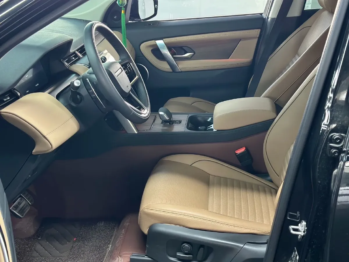 2024 Land Rover Discovery Sport 2.0T 249HP L4 9AT,autocango,china used car exporter,china ev exporter,chinese used car exporter,chinese used ev exporter