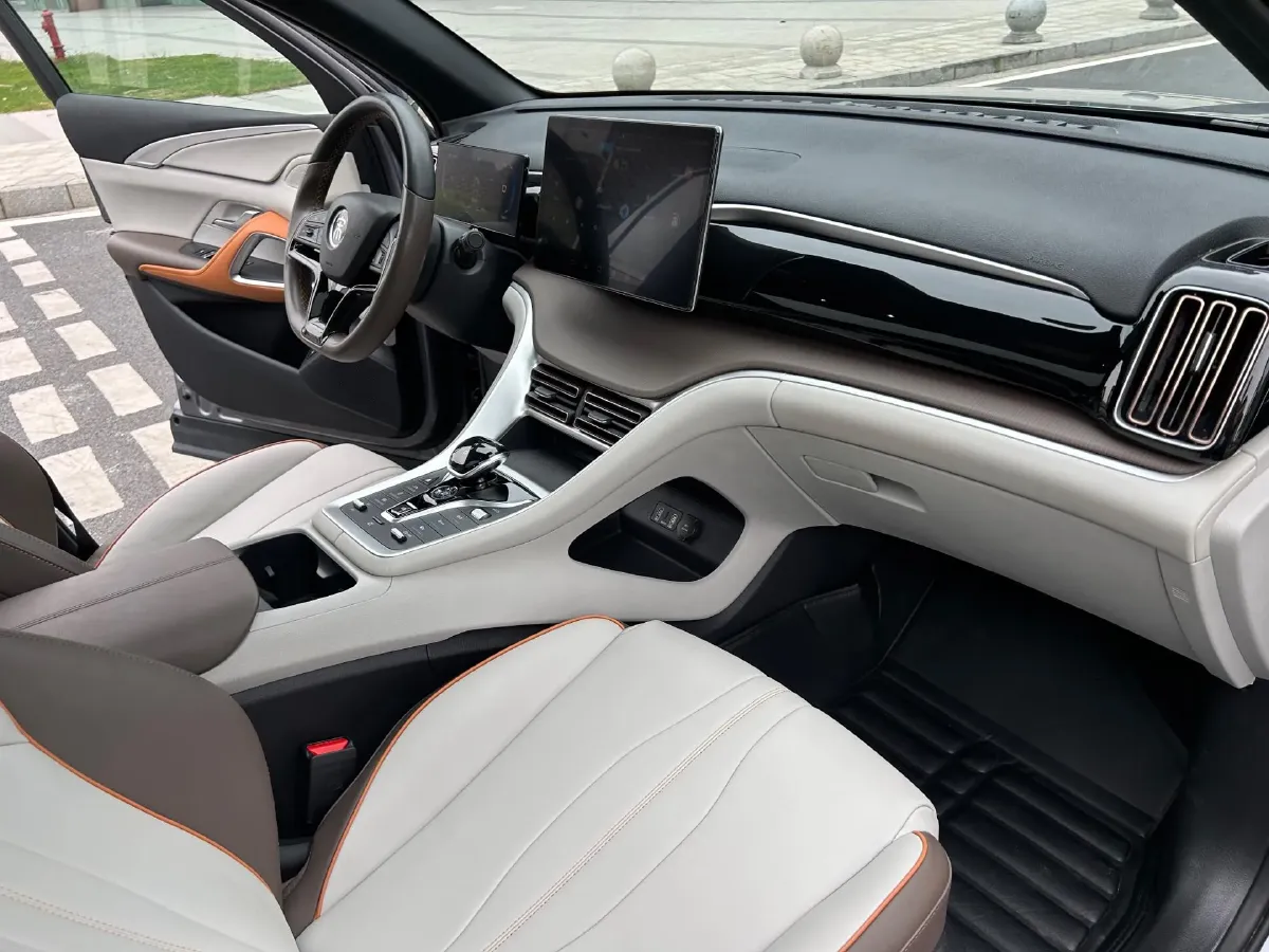 2022 Ruichi Auto EC31 BEV 41.932KWH,autocango,china used car exporter,china ev exporter,chinese used car exporter,chinese used ev exporter