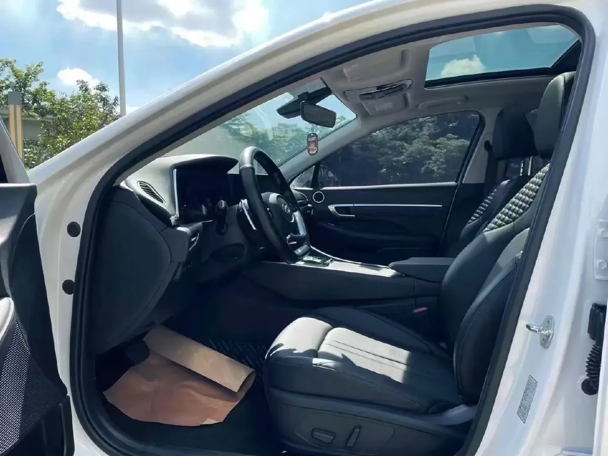 2020 Hyundai Sonata 1.5T 170HP L4 7DCT,autocango,china used car exporter,china ev exporter,chinese used car exporter,chinese used ev exporter