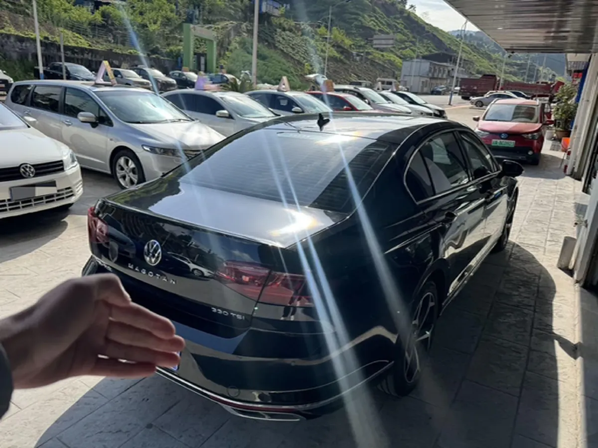 2023 Volkswagen Magotan 2.0T 186HP L4 7DCT,autocango,china used car exporter,china ev exporter,chinese used car exporter,chinese used ev exporter