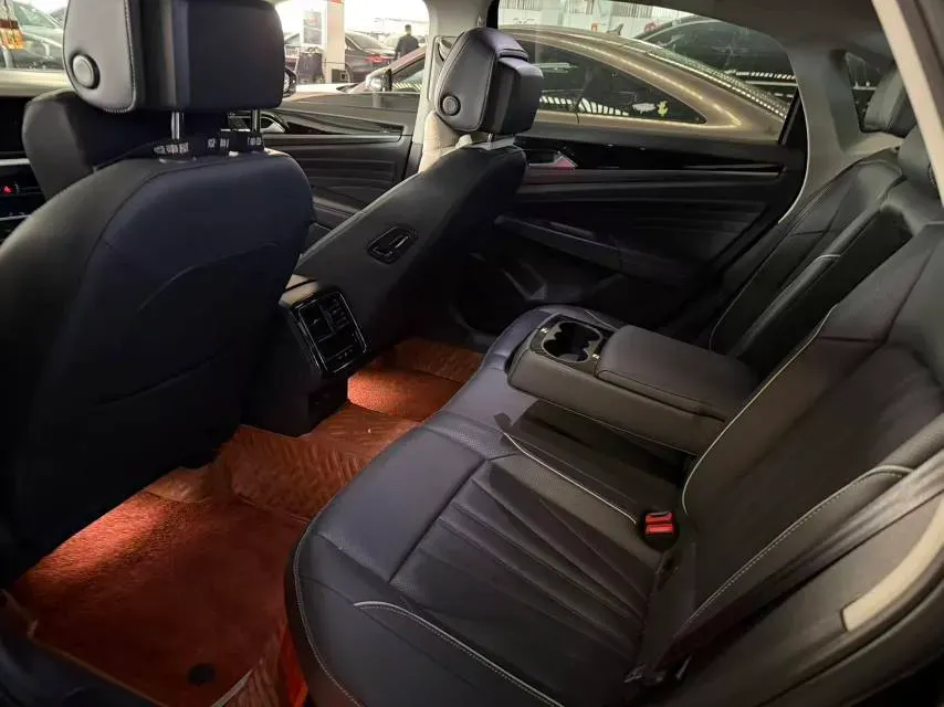 2024 Volkswagen Passat 2.0T 220HP L4 7DCT,autocango,china used car exporter,china ev exporter,chinese used car exporter,chinese used ev exporter