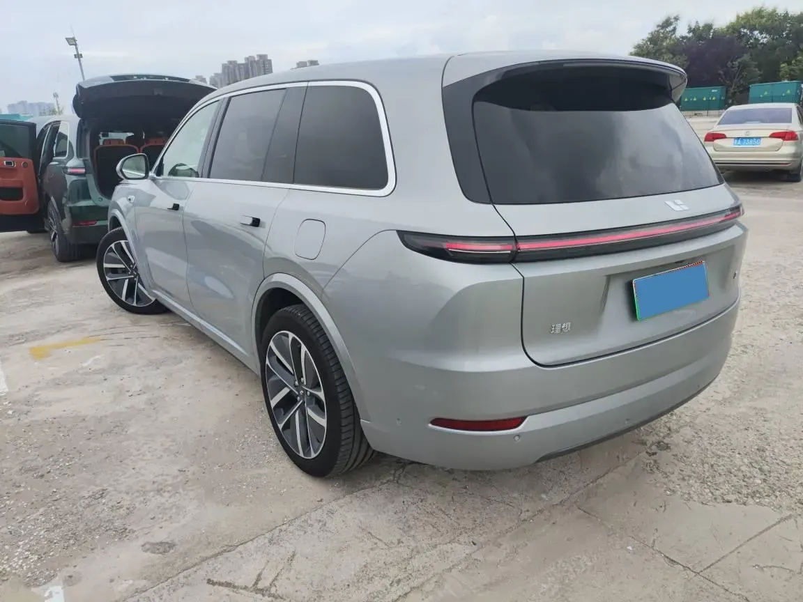 2024 Li L9 Range Extended 154HP REEV 52.3KWH,autocango,china used car exporter,china ev exporter,chinese used car exporter,chinese used ev exporter
