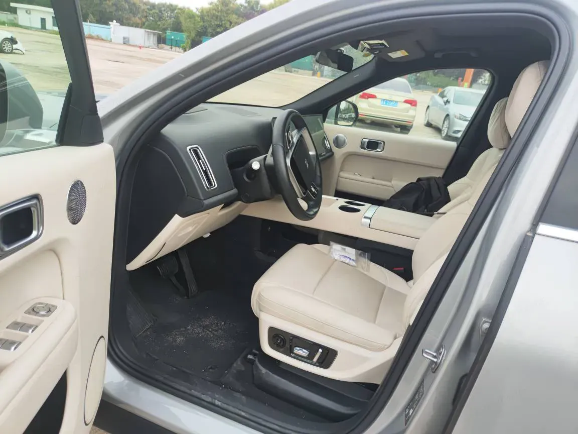 2024 Li L9 Range Extended 154HP REEV 52.3KWH,autocango,china used car exporter,china ev exporter,chinese used car exporter,chinese used ev exporter