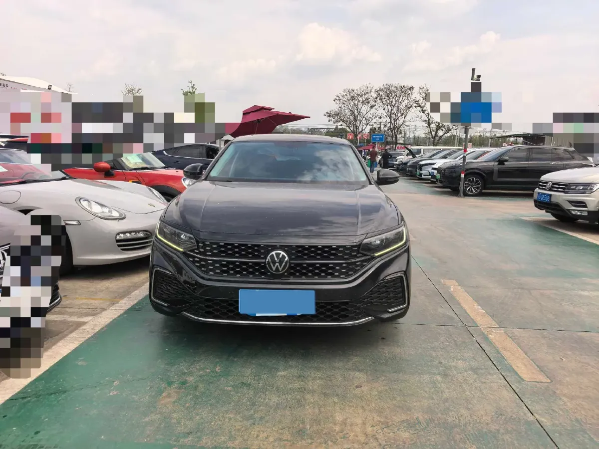 2023 Volkswagen Passat 2.0T 186HP L4 7DCT,autocango,china used car exporter,china ev exporter,chinese used car exporter,chinese used ev exporter