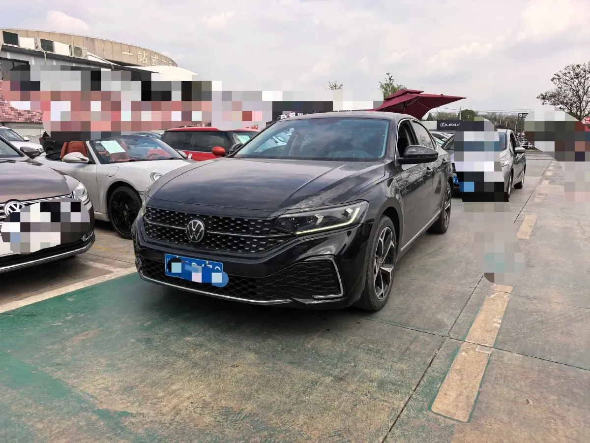 2023 Volkswagen Passat 2.0T 186HP L4 7DCT,autocango,china used car exporter,china ev exporter,chinese used car exporter,chinese used ev exporter